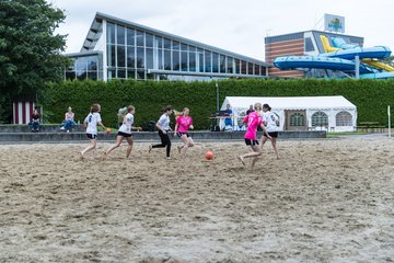 Bild 44 - wBJ/wCJ Beachsoccer Cup